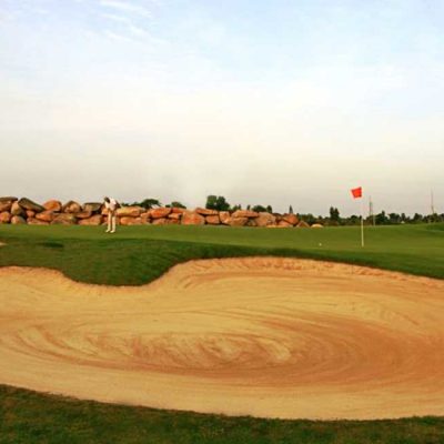 hole09-modal-1